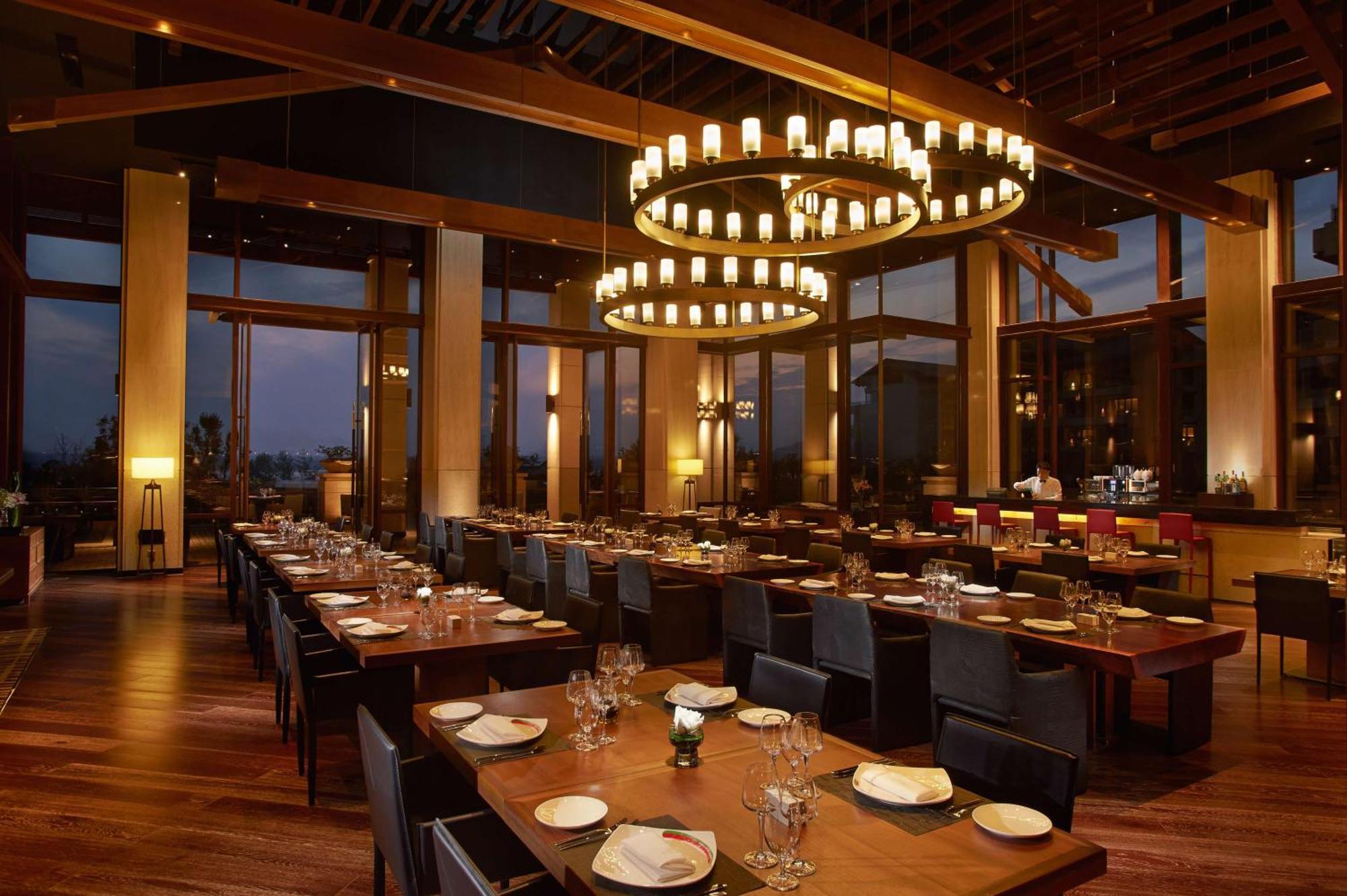 Hilton Wuhan Optics Valley Extérieur photo